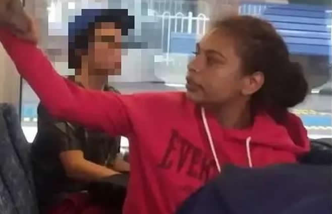 中国男子在悉尼坐火车被陌生女乘客辱骂