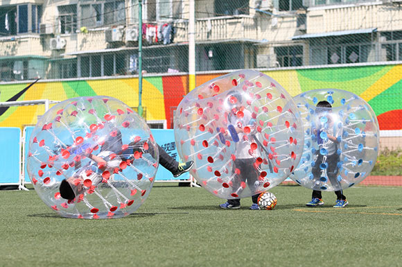 力校园欢乐季 上海十所学校小学生体验快乐足球