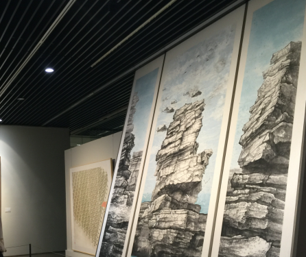 "当代中国画名家上海邀请展"献礼建党95周年