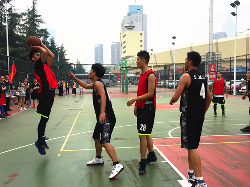 绝杀!律师运动会三对三篮球赛 加时三分定乾坤