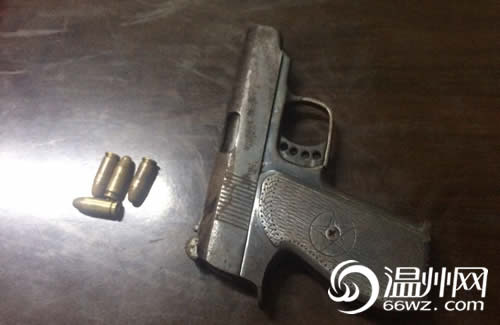 同居男友移情别恋 女子愤而报警曝其私藏枪支