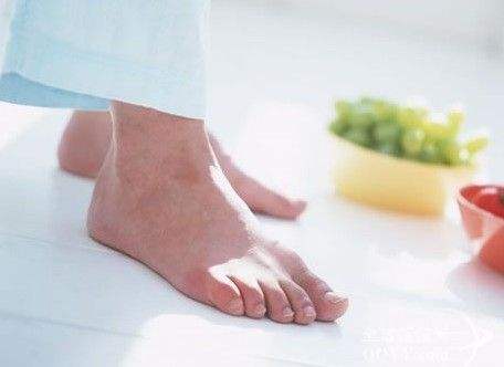 一脱鞋就熏了整屋子 你的香港脚从何而来-新闻中心-温州网