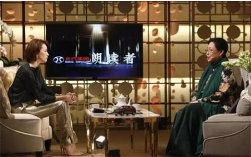 她读完写给母亲的信后，董卿哭得让人心疼极了-新闻中心-温州网