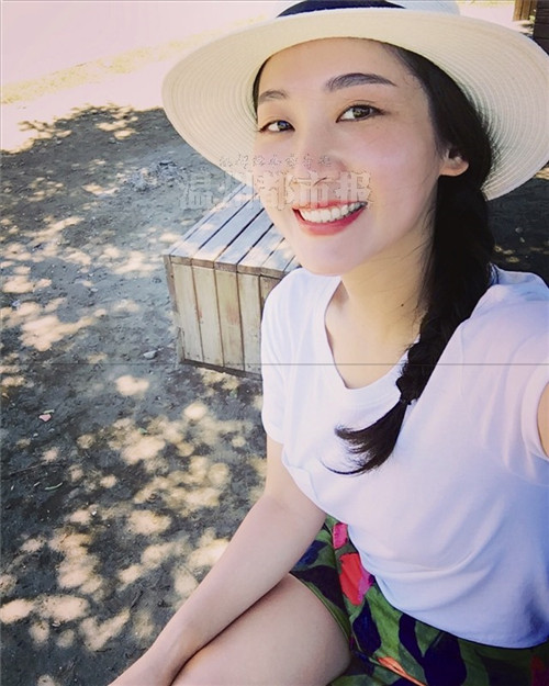 温州80后美女辞掉机关工作 把品酒爱好变成事业