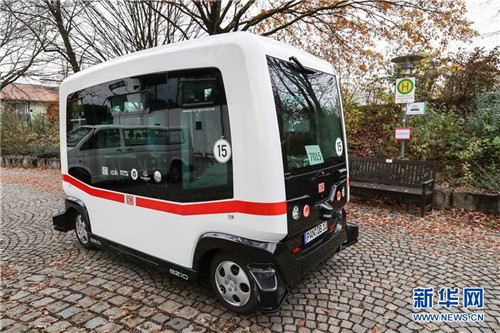 探访德国巴特比恩巴赫镇的自动驾驶公交车