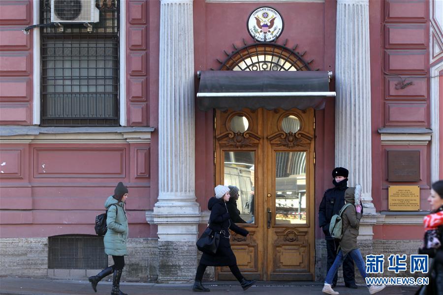 俄罗斯宣布将驱逐60名美国外交官