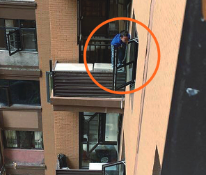 两岁男童从9楼坠下 奇迹般抓住8楼窗户