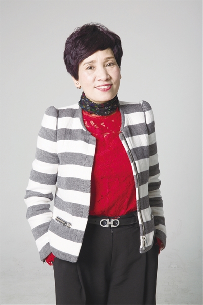 章华妹 1961年出生,温州市华妹服装辅料有限公司负责人,中国第一个