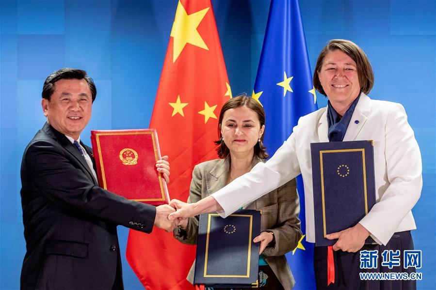 中国与欧盟首次签署民航领域协定