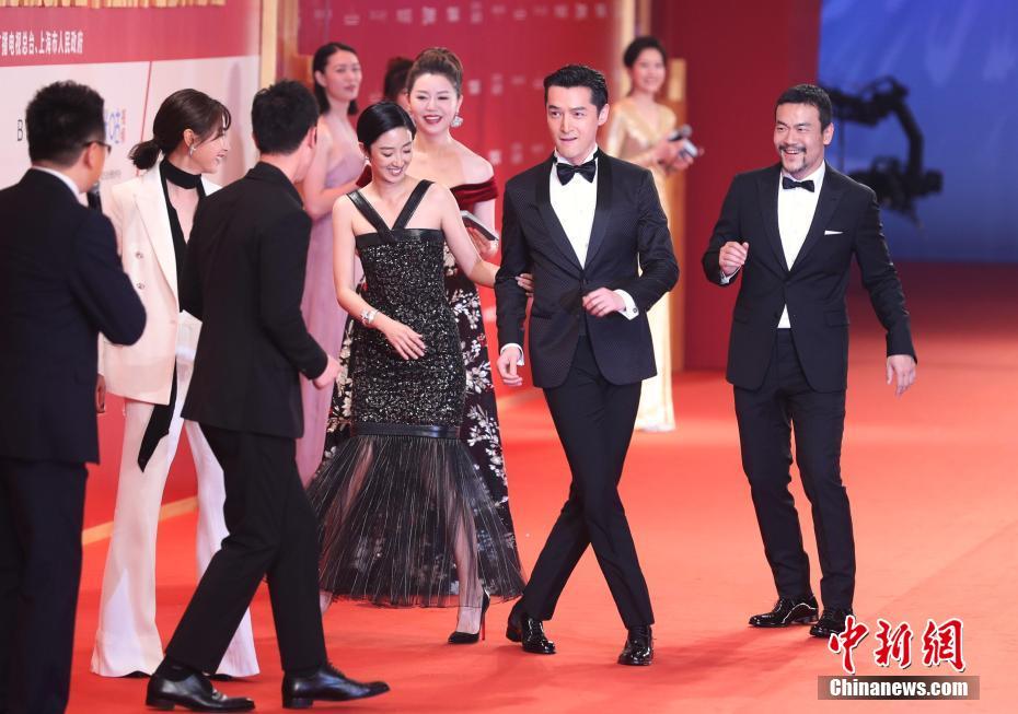 上海国际电影节开幕 “亚洲第一红毯”星光熠熠