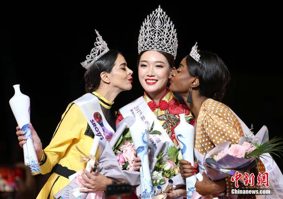 2019丝路环球旅游小姐世界总决赛 中国选手获冠军