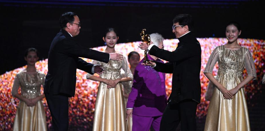 第32届中国电影金鸡奖颁奖典礼举行 咏梅获最佳女主角