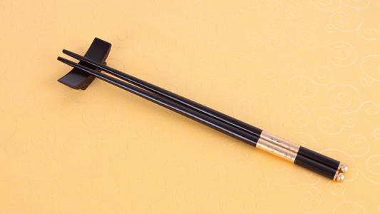 温州市出台《公筷公勺使用管理规范》 4月1日起实施
