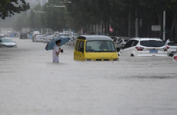 【聚焦】鄭州暴雨已致12人遇難！國家防總將防汛應急響應提升至Ⅱ級