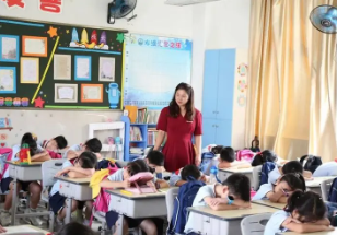 温州率先开展安心托幼五项服务 公民办幼儿园将有暑托和学后托管