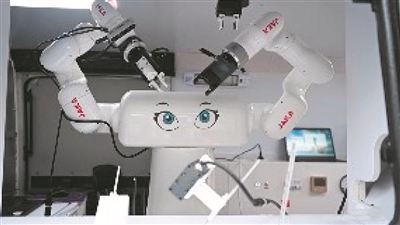 核酸检测机器人上海问世 30秒完成一次无人检测