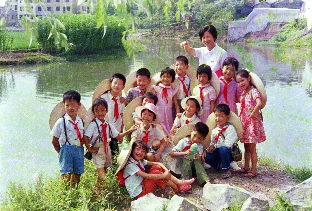 记扎根山区县教育50年的温州首位小学省特级教师吴梦菊