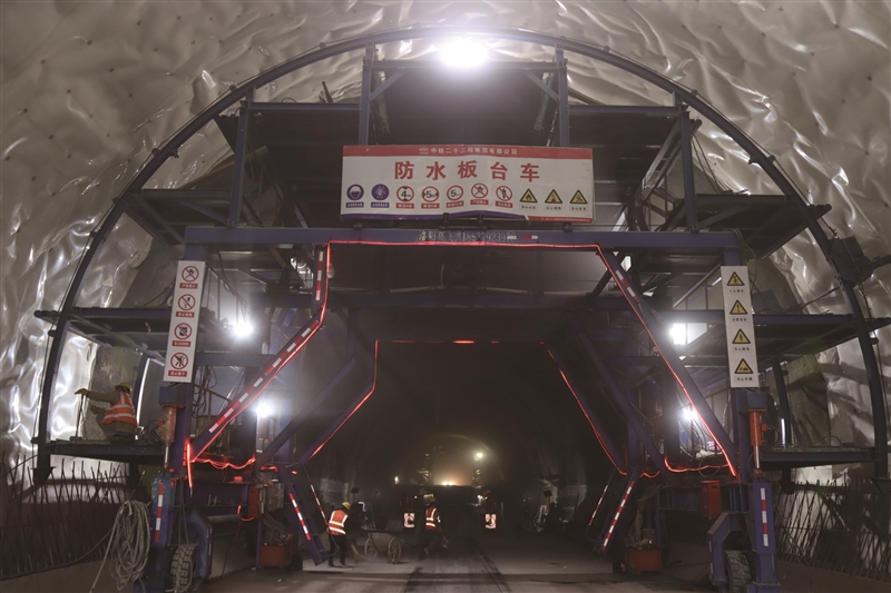 4516.38米 杭温铁路四标段永嘉境内最长隧道贯通