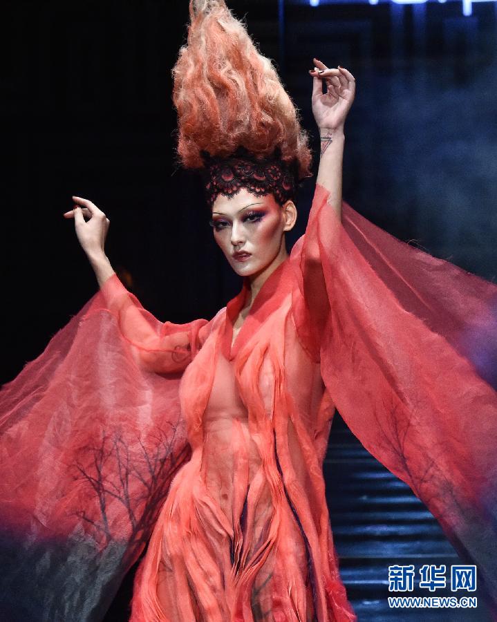 模特彩妆造型走秀t台