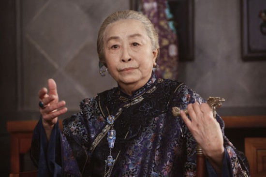 老戏骨张少华在热播剧《大秧歌》中再献绝佳演技,表现抢眼.