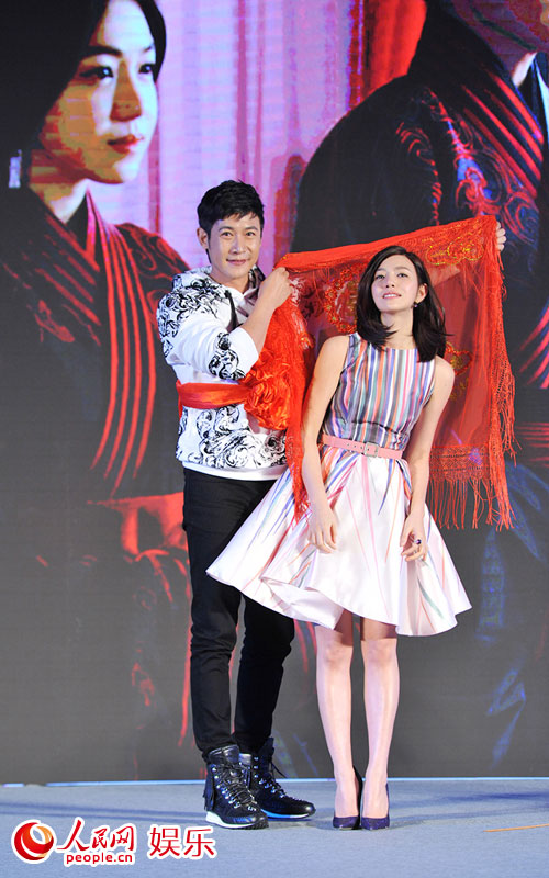 《秦时明月》陆毅牵手陈妍希甜蜜"大婚"