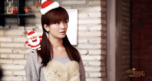 《红酒俏佳人》曝剧照 邱泽李晟诠释纨绔公子爱上我