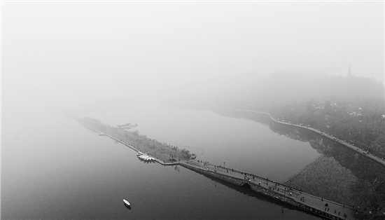 重霾锁城我省6市地昨发布霾预警