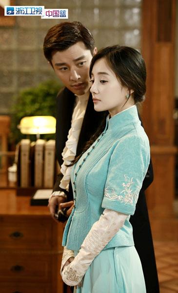 两人表示与剧中斗气冤家不同,他们的真实生活其实相当甜蜜,贾乃亮不但