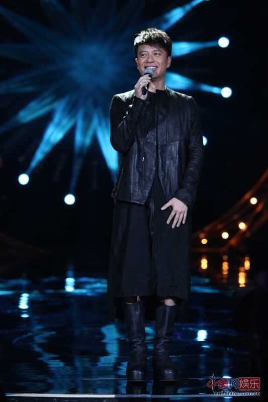 《我是歌手》李克勤苦练国语 串讲"自黑"上瘾