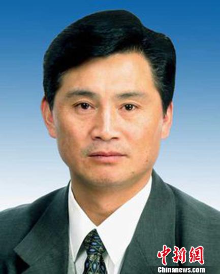 谷运龙当选阿坝州人大常委会主任