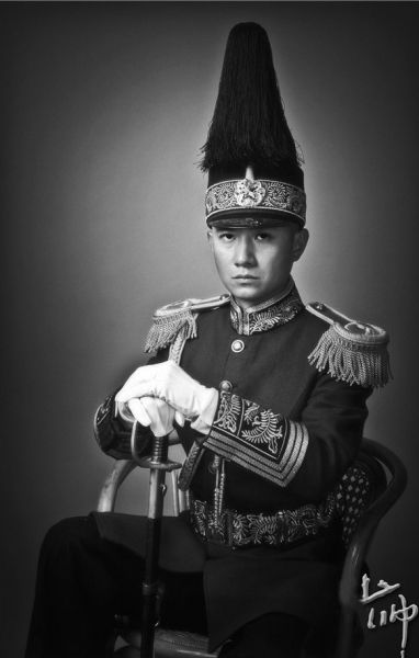 胡军《西安事变》.寇振海《少帅传奇》.