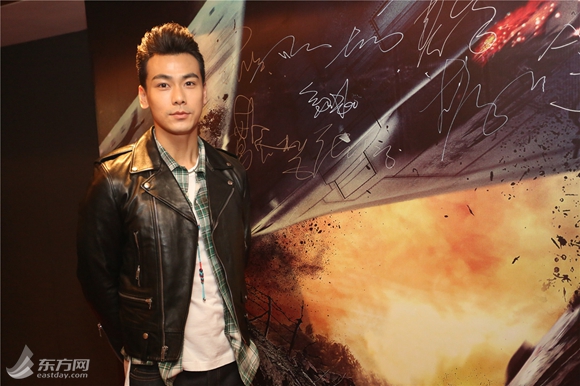 《蒸发太平洋》上海首映礼 张雨绮连线"超人"布兰登