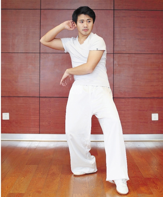 武术教练訾悍辰:来,猴年习猴拳