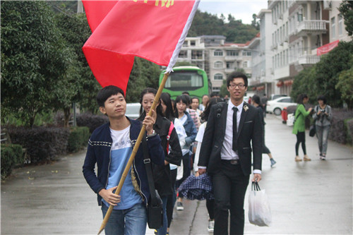 温大就组织实践队在乐清市开展"大学生暑期实践"活动,在此基础上,乐清