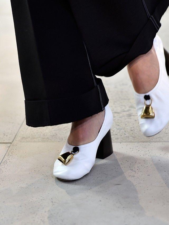 想要鞋子舒服 选择软软的"手套鞋"