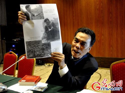 【网络媒体走转改】罗开富:徒步长征路是一次精神洗礼