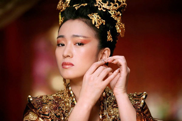 巩俐《满城尽带黄金甲》王后谁的江山马蹄声狂乱!