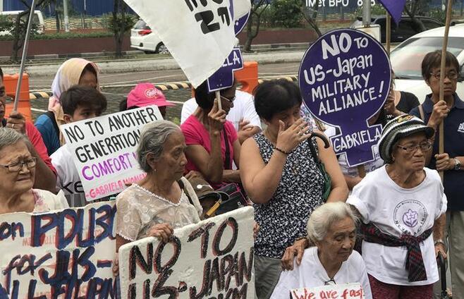 安倍访问菲律宾 菲“慰安妇”组织抗议
