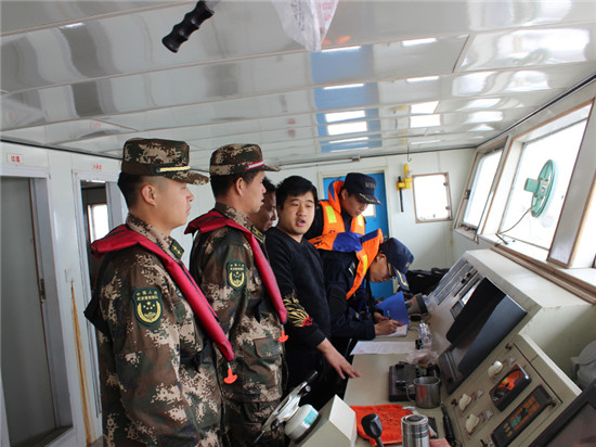 驻温海警部队联合温州海事处开展联合行动