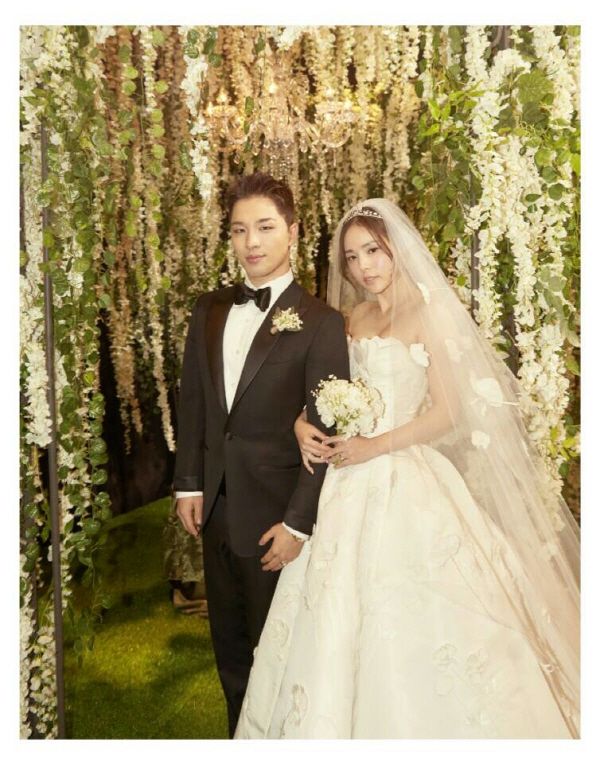太阳韩国歌手结婚照图片