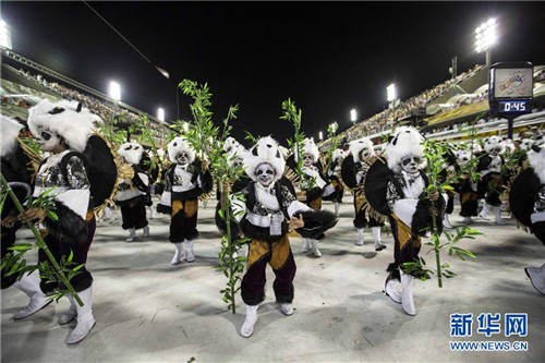 巴西老牌桑巴舞校以中国主题亮相里约狂欢节
