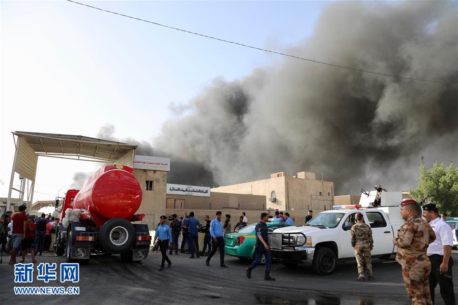 巴格达存放大选投票箱的仓库发生大火