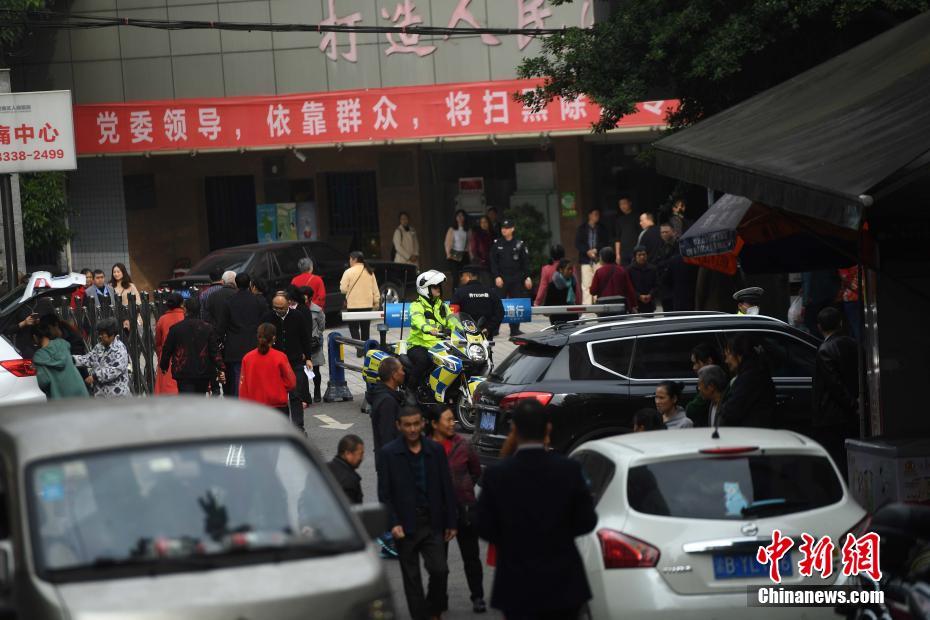 重庆幼儿园持刀行凶事件受伤学生在医院医治