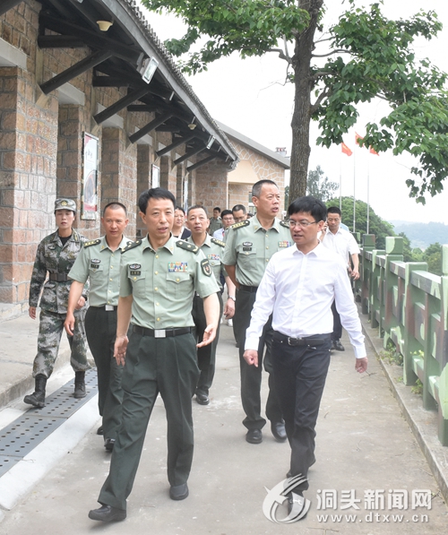 浙江军区张晓林政委图片