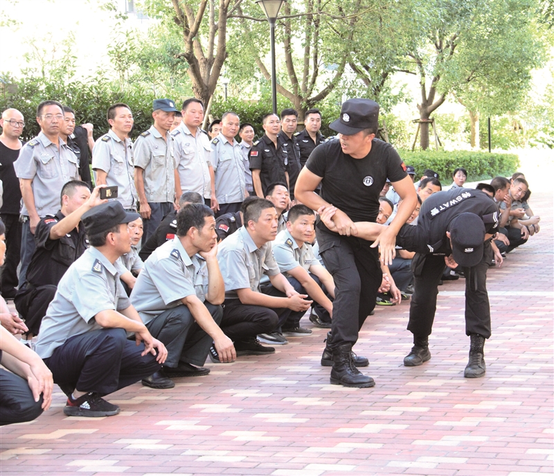 龙湾校园 保安员大集训