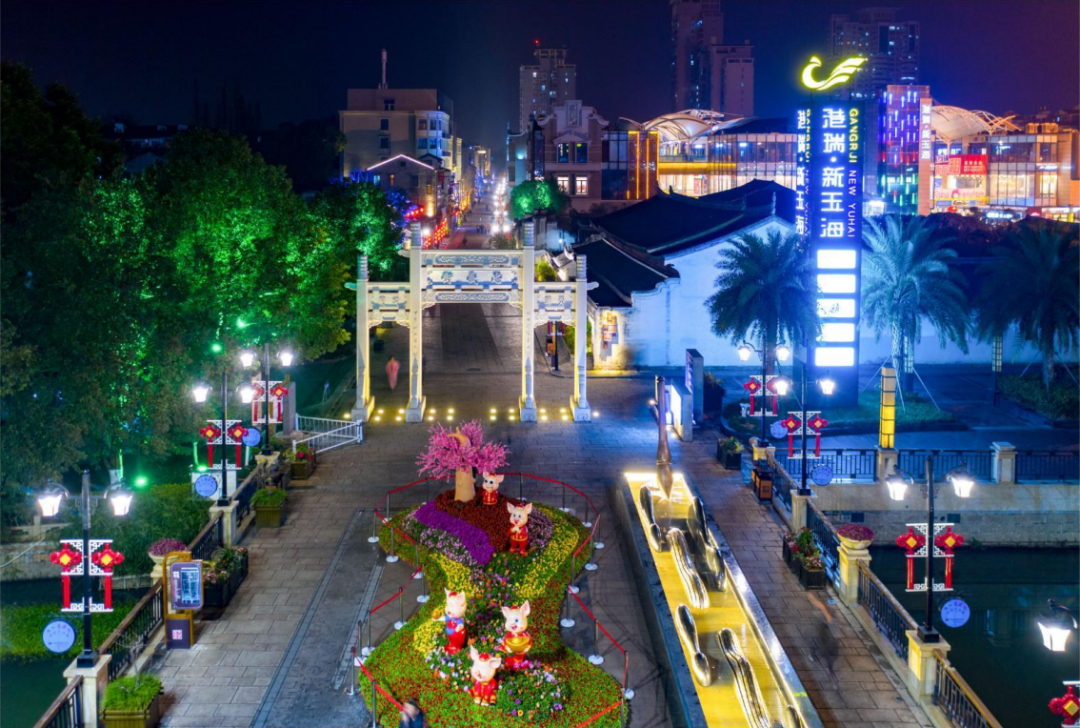 《瑞安五洲商城全景》作者:钟向峰《瑞安繁华胜地》组照作者:钟向峰