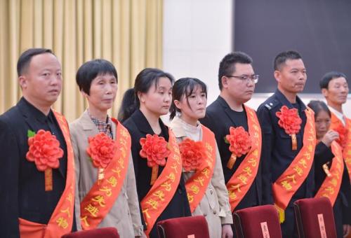 程腾峰,李斌,傅进华,钟耿平,金德军,陆绍盛,李耀飞,张雪领,王寿松,马