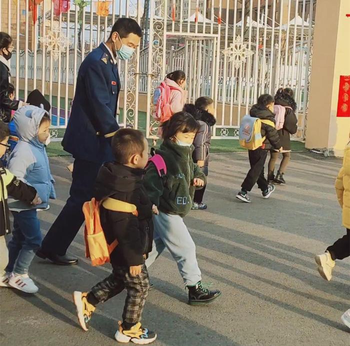 ����Ա��һ�ν�Ů����ѧ�����ܡ����ѣ����ᵽ��Ŀ