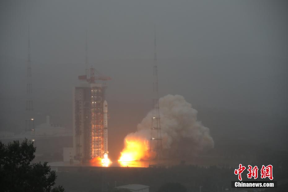 中国成功发射天绘二号02组卫星