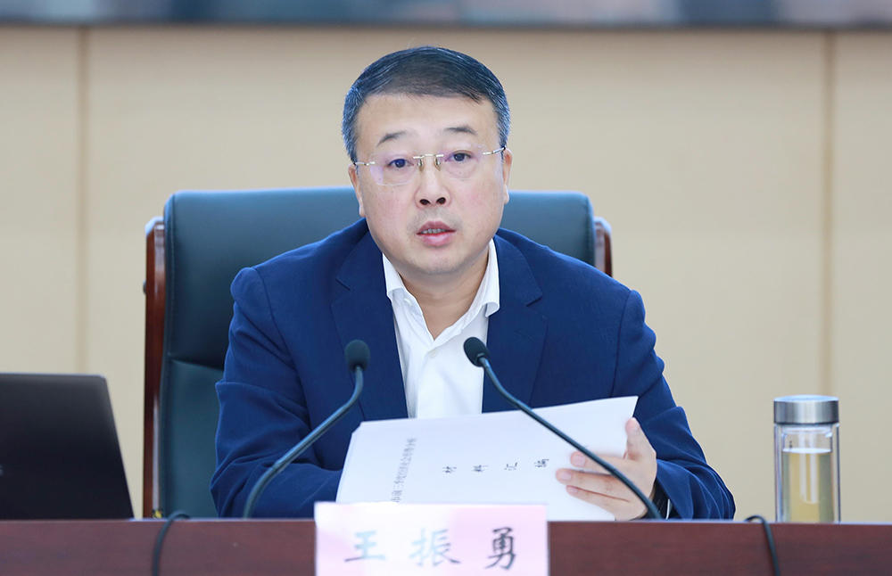 瓯海区委书记王振勇紧起来快起来冲起来奋力夺取经济社会发展高分报表